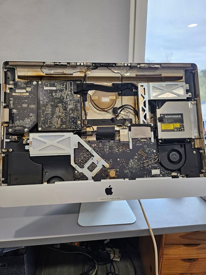 IMac 27“  Defekt in Raubach (Westerw.)