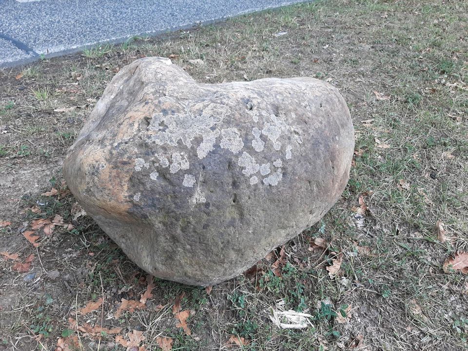 Naturstein zu verschenken in Kassel