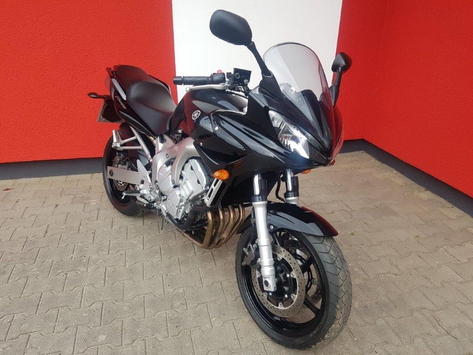 Yamaha FZ6 FAZER SUPER ZUSTAND ZWEIRAD HASSEMER in Malchin