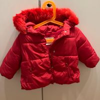 Zara Mädchen Winterjacke Gr. 92 tolles rot Frankfurt am Main - Nordend Vorschau