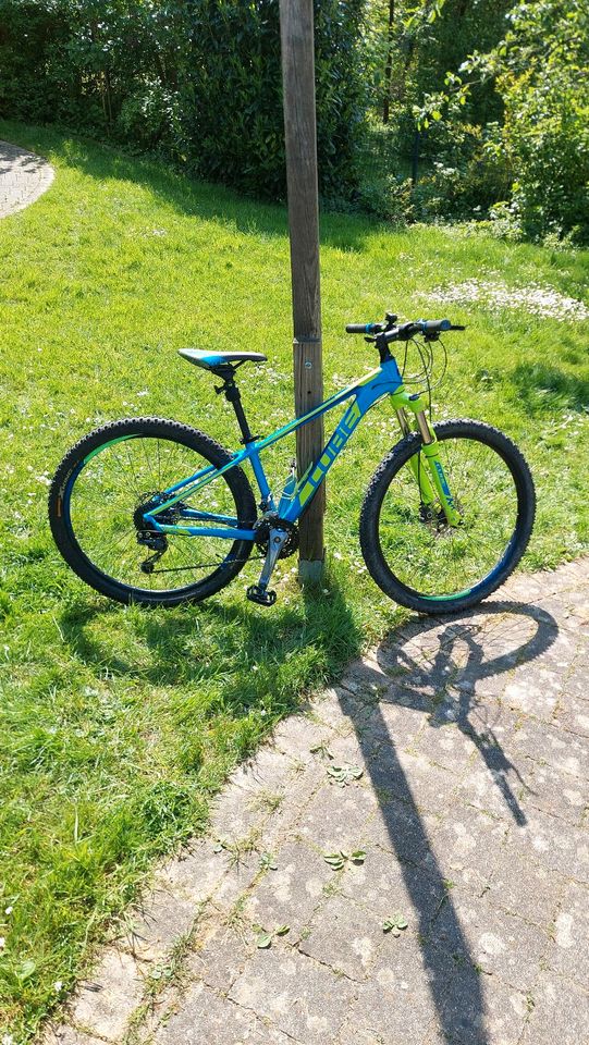 Cube analog CMPT Mountainbike 27, blue'n'kiwi in Neuenrade