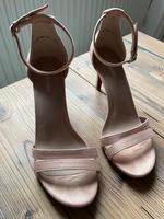 Absatzschuhe, Pumps, Riemchenschuhe, rosé, Größe 37, Graceland Thüringen - Erfurt Vorschau