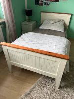 Bett 90 x 200 weiß Echtholz + Lattenrost und Matratze Niedersachsen - Seevetal Vorschau