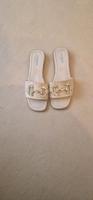 Sandalen in beige mit strass Nordrhein-Westfalen - Meerbusch Vorschau
