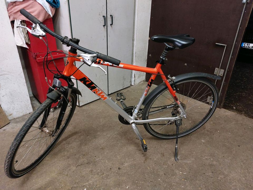 Fahrrad KTM Life One 28" 56cm Rahmen 24 Gänge silber orange in Lugau