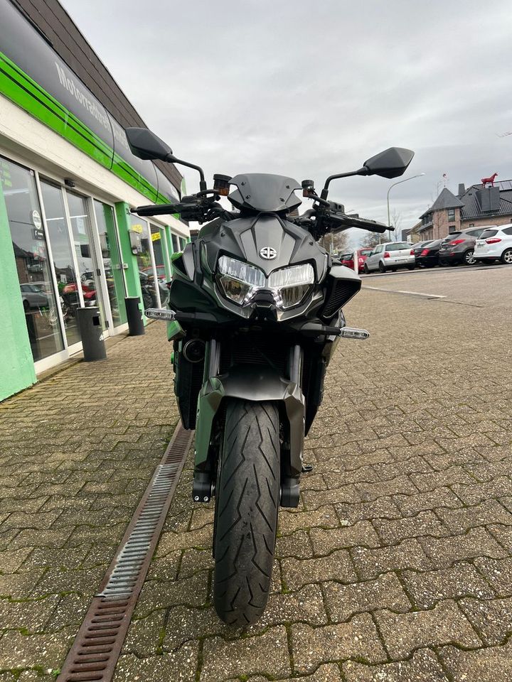 Kawasaki Z H2 in Düren