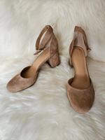 Nagelneue Sandalette mit Knöchelriemen Bayern - Karlstein Vorschau