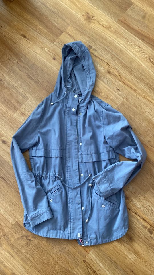 Stoffjacke H&M blau hellblau xs 34 Damen neu Kapuzenjacke in Eimsbüttel -  Hamburg Eimsbüttel (Stadtteil) | eBay Kleinanzeigen ist jetzt Kleinanzeigen