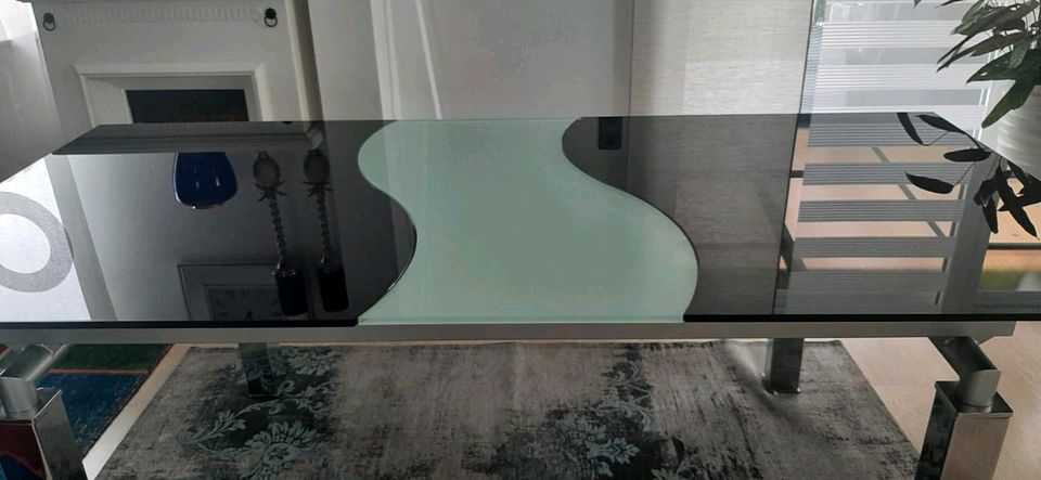 Esstisch aus Glas in Kümmersbruck