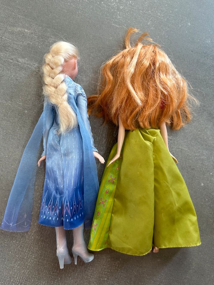 Barbie Elsa (kann singen)& Anna—Eiskönigin Teil 2 in Eschershausen