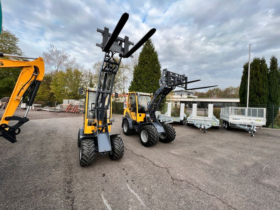 Eurotrac W12 Radlader Hoflader Kompaktlader in Waldmohr