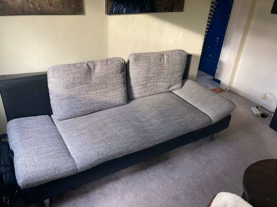 Sofa / Couch / Sitzgarnitur mit Bettkasten ausziehbar in Offenbach