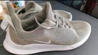 Nike Sneaker Schuhe original Größe 44,5 Sachsen - Riesa Vorschau