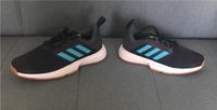 Adidas Essence Hallenschuhe/Sport/Schule Gr. 40 UK 6,5 NEU Schleswig-Holstein - Lübeck Vorschau