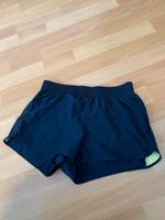 Damen kurze Sport  Hose Gr 36 Hessen - Stadtallendorf Vorschau