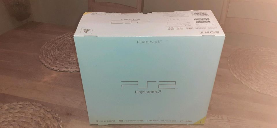 Playstation2 PS2 NTSC Konsole in Pearl White in Duisburg