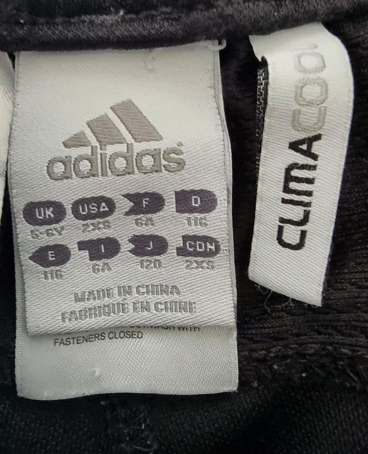 Original Adidas Shorts , Bermuda Größe 116 Top Zustand in Nordhausen