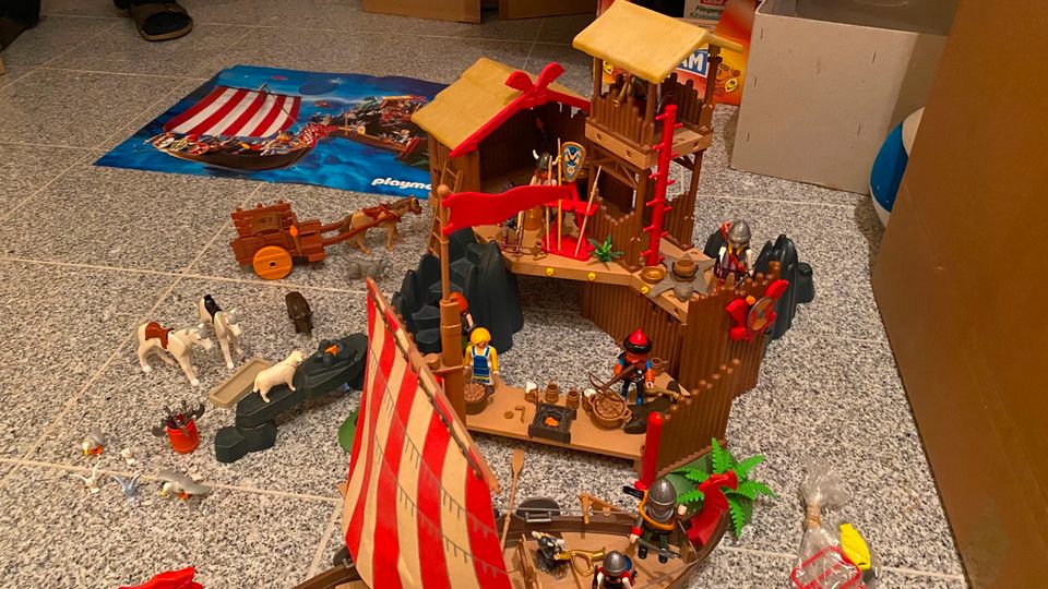 Playmobil große Wikingerfestung mit Schiff und zubehör in Merzenich