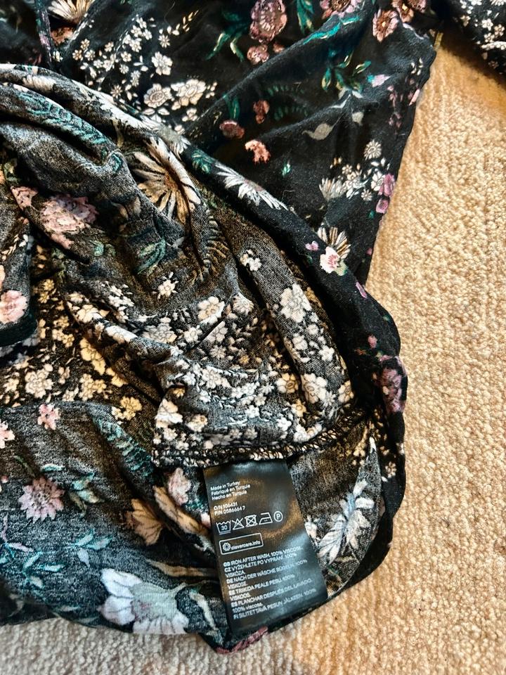 Still -Bluse / Umstandskleidung  H&M Gr L Blumig aus Viskose in Usingen