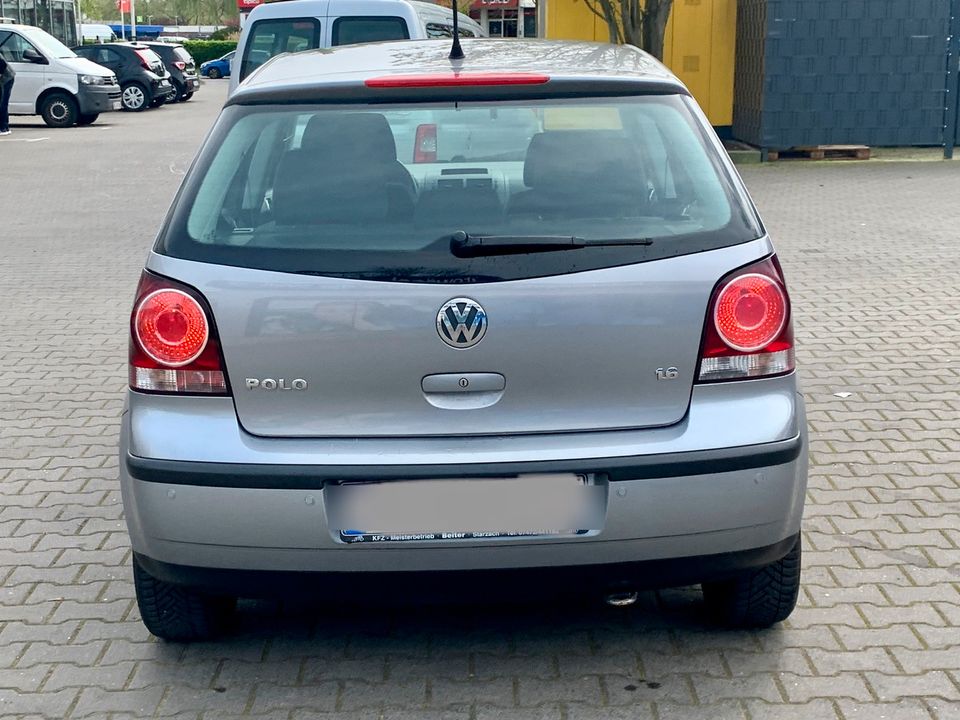 VW Polo 9N3 1.6 105PS Automatik Klima Tempomat 1.Hand in Berlin