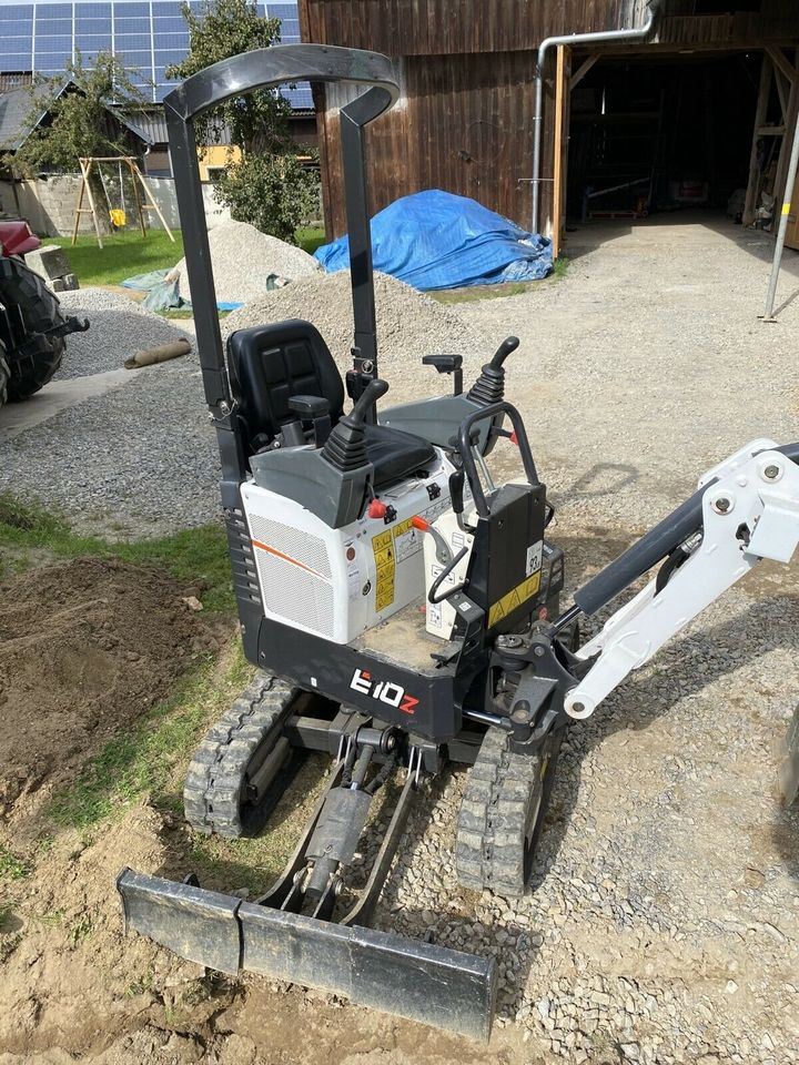 Minibagger Microbagger Bobcat E10z zu vermieten Bagger in Pleystein