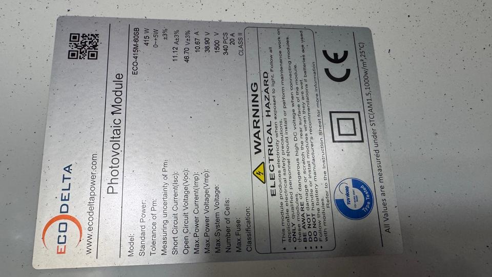 10 kWh Solaranlage: Wechselrichter 10 kWh, 26 Solarmodule à 415Wh in Wedemark