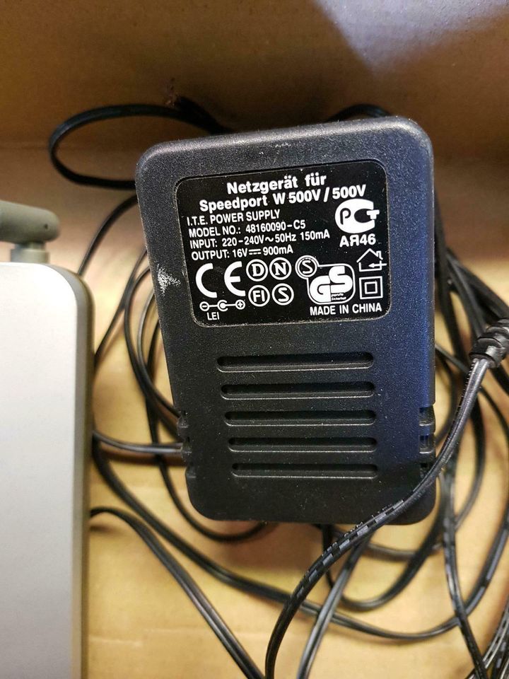 Speedport W500V inkl. Netzteil in Baden-Württemberg - Rottenburg am Neckar  | Netzwerk & Modem gebraucht kaufen | eBay Kleinanzeigen ist jetzt  Kleinanzeigen