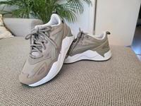Sneaker Puma RS-X in khaki/birch/weiß ungetragen Gr. 38 1/2 Hamburg Barmbek - Hamburg Barmbek-Süd  Vorschau