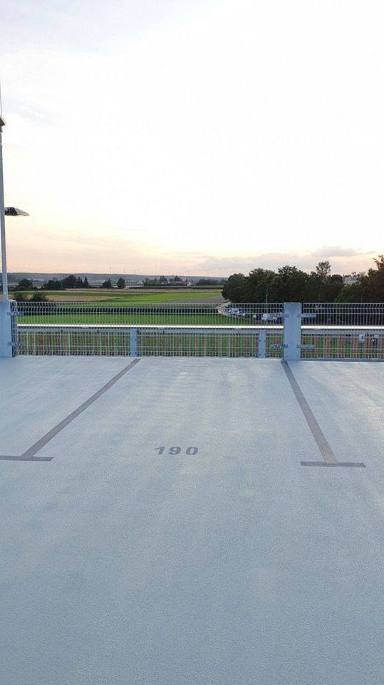 Großzügiger Stellplatz in neu gebautem Parkhaus in Amberg (€ 50) in Amberg