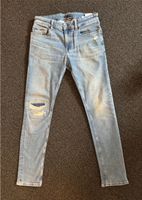 NEUWERTIGE Tommy Hilfiger Jeans Slim Gr. 164 Jungen Bremen - Oberneuland Vorschau