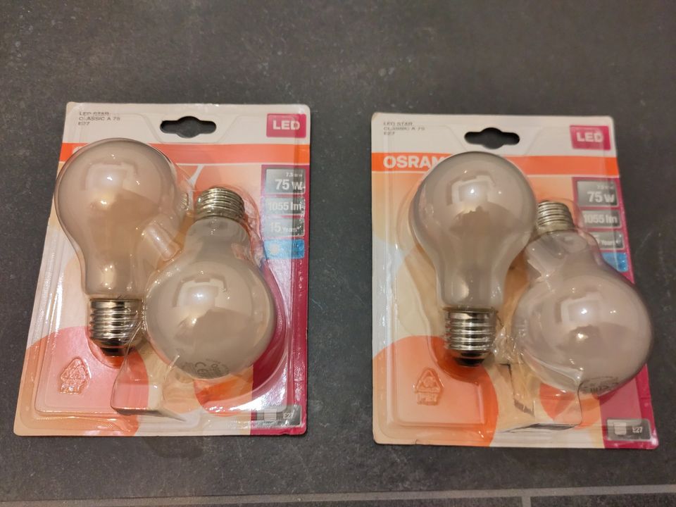 4x OSRAM LED Star Classic A 75, E27, 7,5W, kaltweiß (4000K), matt in Gutach