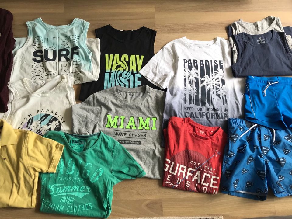 Set14 Teile Jungen Gr.134/140 T-Shirt,Badehose,Pyjama in Stuttgart