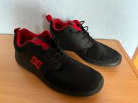 DC Shoes Sneaker Schuhe Größe 42 9 schwarz rot neuwertig Bayern - Ebersdorf Vorschau