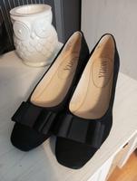 Schuhe MONA Damen Pumps Damenschuhe high heels Dresden - Kleinzschachwitz Vorschau