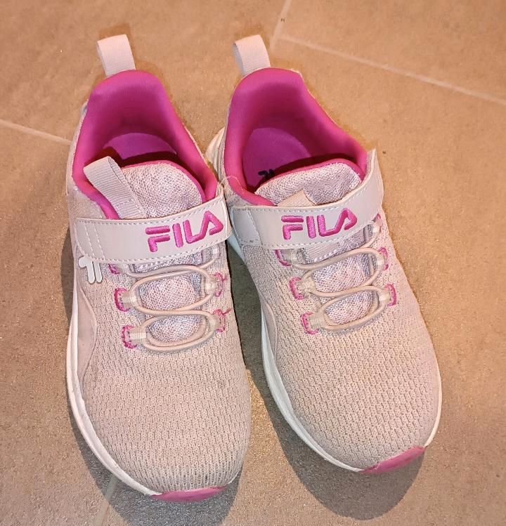 FILA Turnschuhe / Sneaker Größe 32 in Halblech