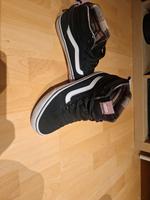 Vans Sk8 Hi schwarz Wildleder in 38 TOP Zustand Niedersachsen - Langenhagen Vorschau