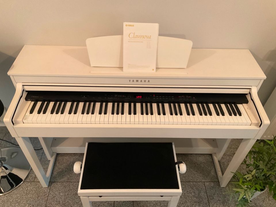 Yamaha Digital-Piano Clavinova CLP-430 white in Bonn