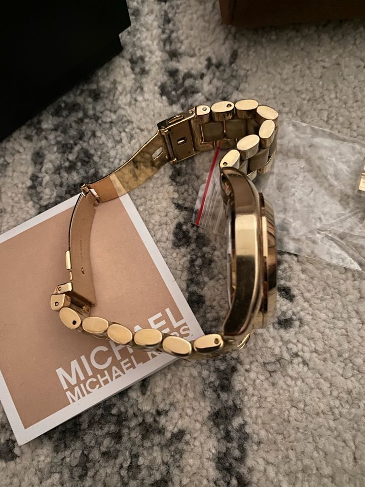 Michael Kors Uhr Gold Look Schmuck Armbanduhr Luxus Damen chic in Berlin