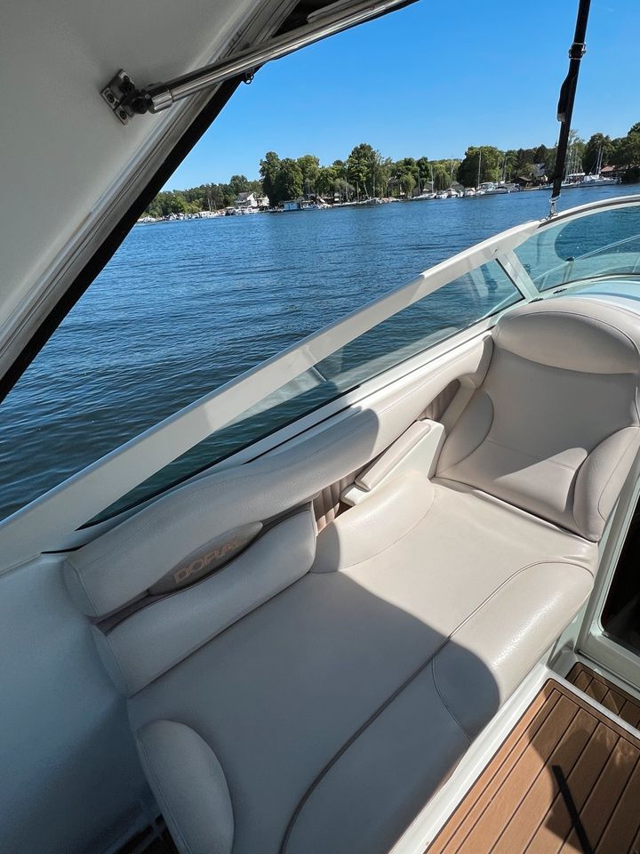 Doral 250 SE / Monticello Motoryacht / Motorboot trailerbar TOP!! in Hohen Neuendorf