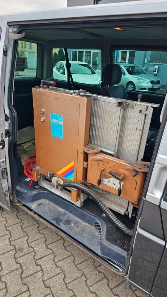 Rollstuhlladeplattform Ladehilfe für Rollstühle Schwartz-lift in Röttenbach (bei Erlangen)