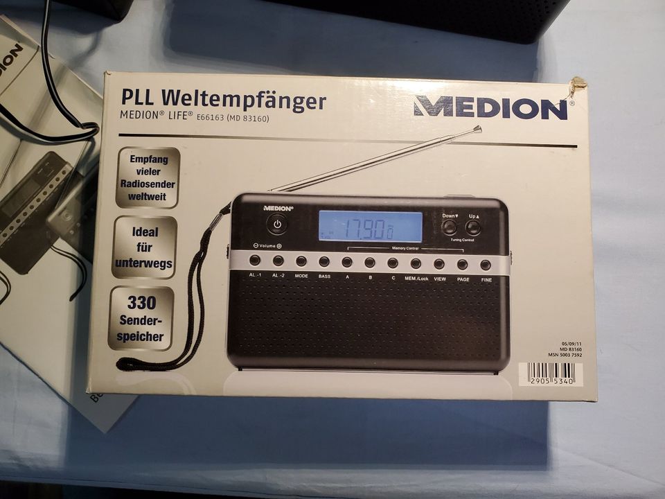 neu MEDION PLL Weltempfänger LIFE E66163(MD83160)330Sender-speich in Dresden