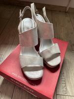 Marco Tozzi Sandalen Hessen - Bad Homburg Vorschau