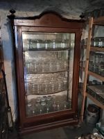 Dachbodenfund alter Schrank Vitrine mehr als 100 Jahre.letze Tage Bayern - Augsburg Vorschau