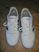 wNeu Adidas Gr 39 40 Mädchen Damen Sport Schuhe Turnschuhe Rheinland-Pfalz - Trier Vorschau