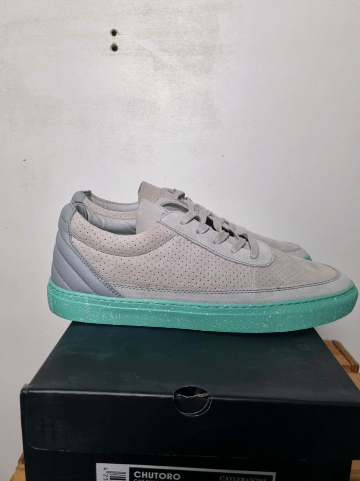 NEU - SIZE 44 - CAYLER AND SONS CHUTORO SNEAKER GRAU in Hanau