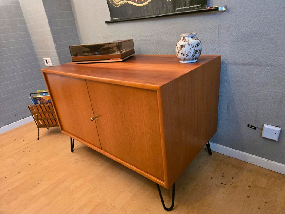 Teak Sideboard Kommode TV Schrank 70er Vintage WK Möbel Retro in Hürth