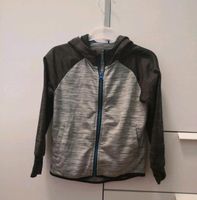 Tolle Sport Sweatjacke von H&M in Größe 98/104 Brandenburg - Nauen Vorschau