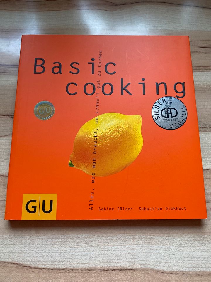 Kochbuch Basic Cooking GU, neu in Selb