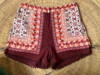 Hollister Shorts rot orange weiß S Sommer leicht Hotpants Baden-Württemberg - Heidelberg Vorschau