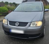 VW Touran  7Sitzer / AHK / Tempomat / Sitzheizung Schleswig-Holstein - Kropp Vorschau